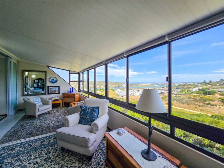 2 Bedroom Property for Sale in Stilbaai Wes Western Cape